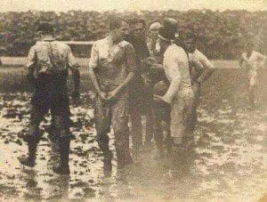 صورة تاريخية لأول مباراة كلاسيكو بين ريال مدريد وبرشلونة عام 1929 م