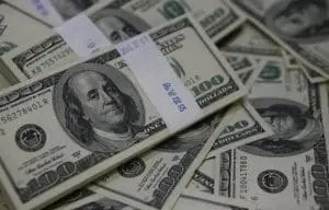 ارتفاع سعر صرف الدولار الأمريكي مقابل الدينار العراقي