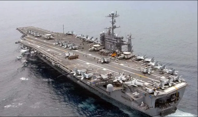 أمريكا ترسل طائرات حربية باتجاه إيران