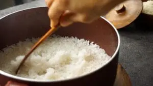 تحذير من التناول اليومي للغذاء الاساسي في العالم الأرز