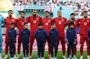 منتخب إيران يمتنع عن ترديد النشيد الوطني بكأس العالم