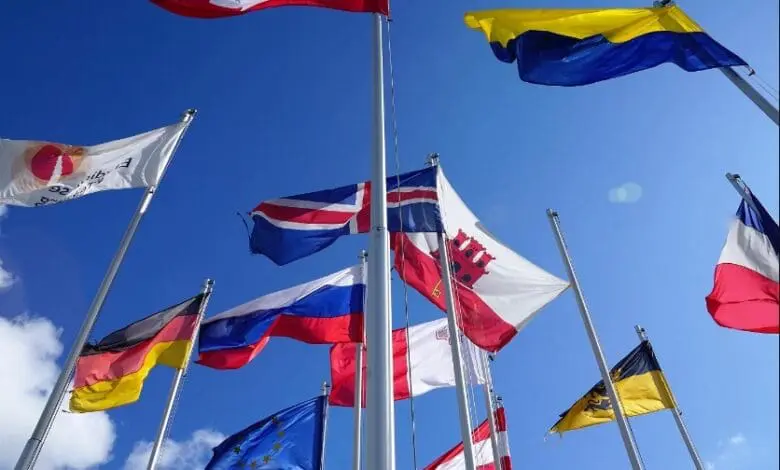 أعلام الدول الالوان والاشكال دلالات رمزية ووطنية