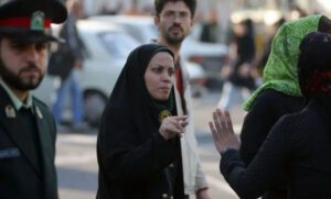 إيران حل شرطة الأخلاق