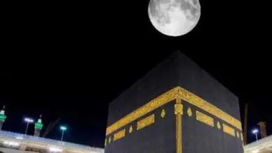 ظاهرة فلكية القمر يتعامد على مكة اليوم