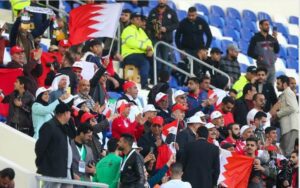 البحرين تفوز على الامارات 2 1