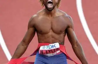 نواه لايلز ثنائية (100و200م) في بطولة العالم ببودابيست