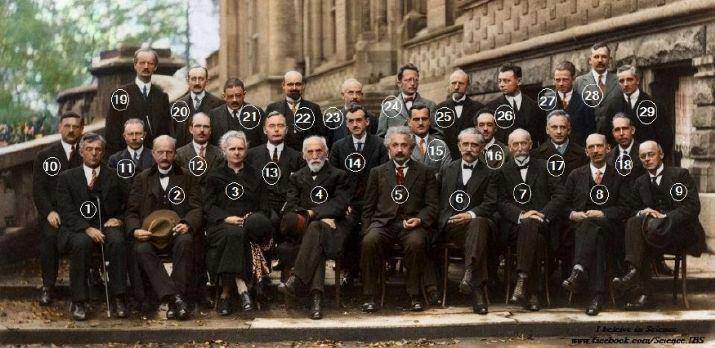 العلماء الذين غيرو الحضارة البشرية في صورة تذكارية فريدة 1927م