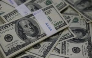 سعر الدولار مقابل الجنيه في مصر اليوم الاثنين 3 4 2023
