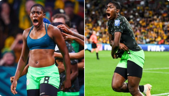 لاعبة نيجيريا تخلع قميصها احتفالا بهدف ضد أستراليا في مونديال السيدات