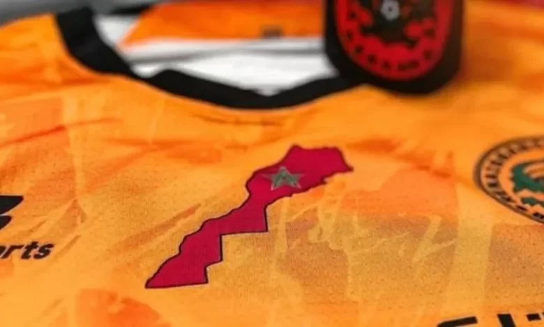 قميص نهضة بركان يعطل مباراة قمة مغربية جزائرية