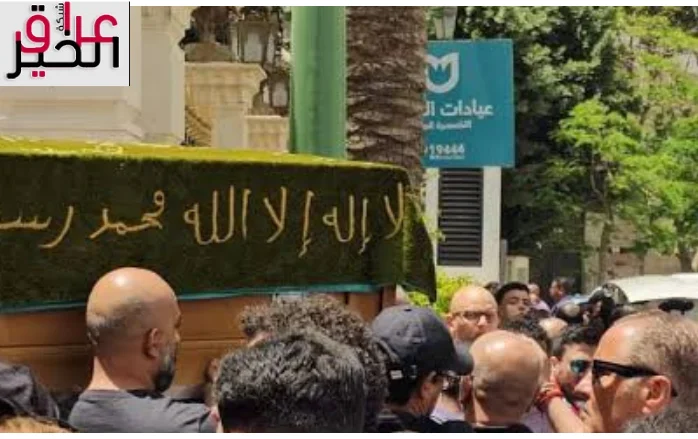 تشييع جثمان والدة الفنان كريم عبدالعزيز في مصر